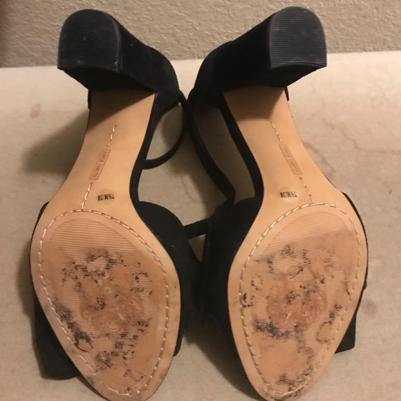 Vince Camuto Sandals - Picture 7 of 7